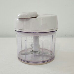 The Pampered Chef Manual Food Processor Chopper 3 cups